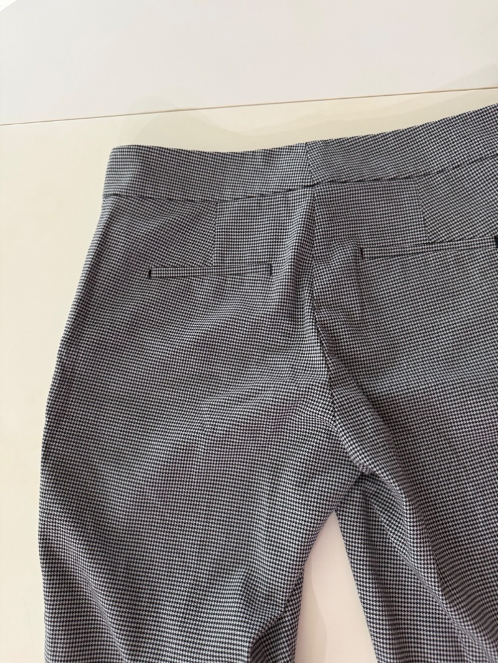 Ann Taylor Factory Petite Black & White Houndstooth Pants, Size 0P, NWOT - Picture 8 of 8